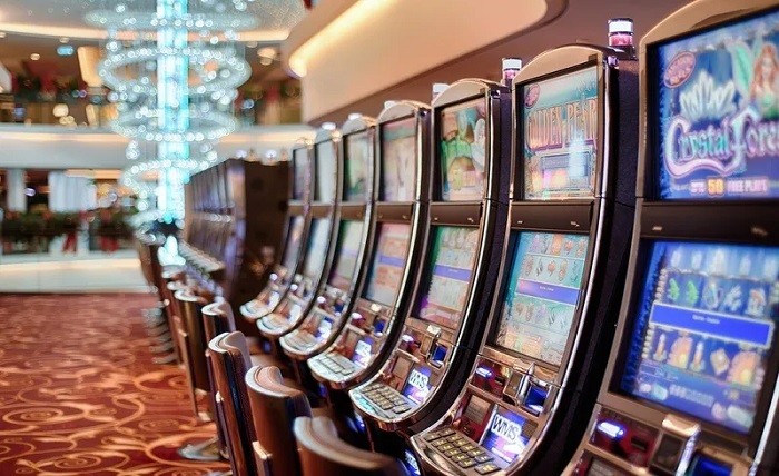 The evolution of slot machines from casinos to online slots